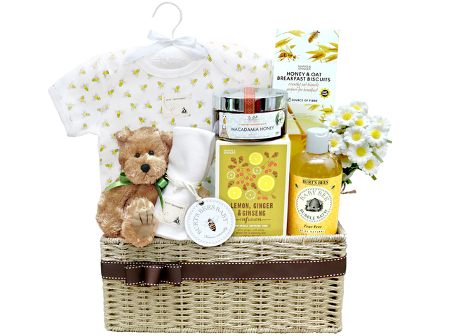 https://acnpcost.website/images/New-Born-Baby-Gift/640x480/Baby-Gift-Basket-z21~PIC36668780_v3.jpg